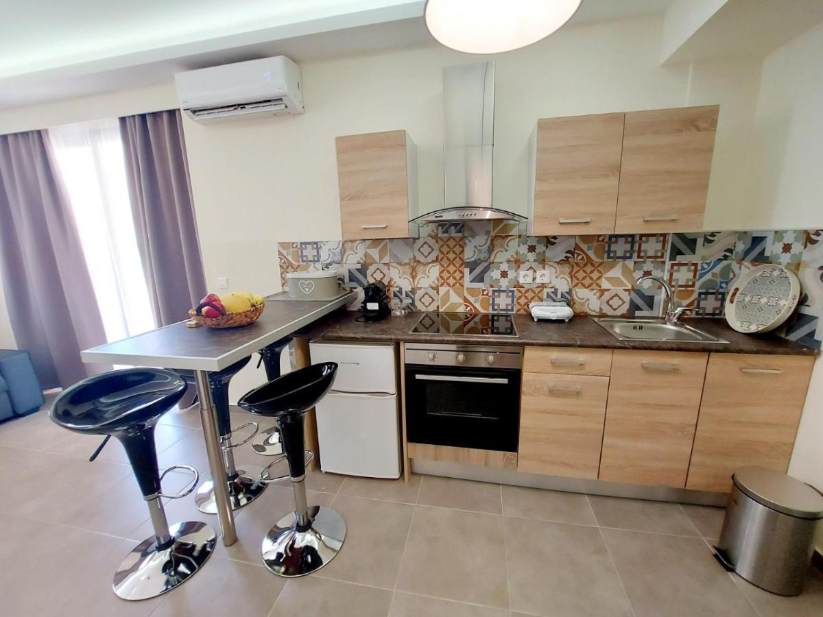 Elina'S Luxury Apartments Préveza Szoba fotó